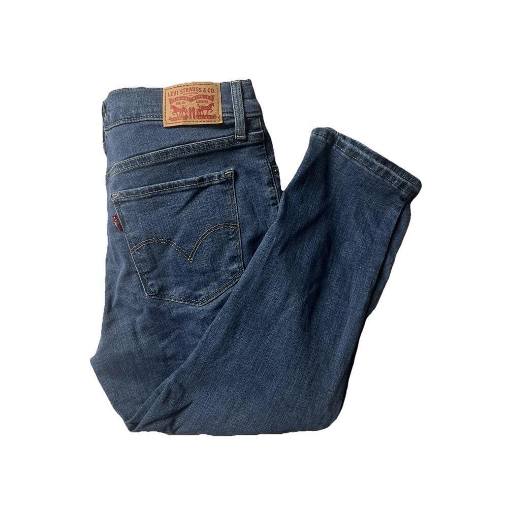 Levi's Women's Blue Jeans Size 30. BR